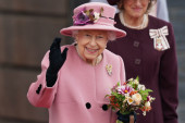 Teme koje treba izbegavati! Kraljevski biograf otkriva kako se kraljica Elizabeta priprema za susrete sa svetskim liderima