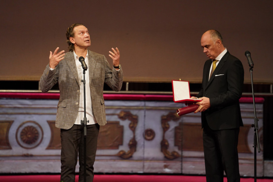 Narodno pozorište proslavilo 153. rođendan: „Raša Plaović“ za Mikija Krstovića - glumca sa viškom duše