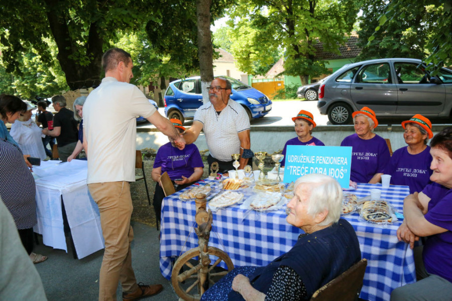 24SEDAM KIKINDA U Iđošu održana izložba preduzetničkih veština žena Vojvodine