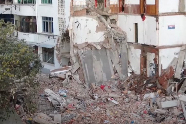 Urušio se radnički dom u Kini, četvoro mrtvih (VIDEO)