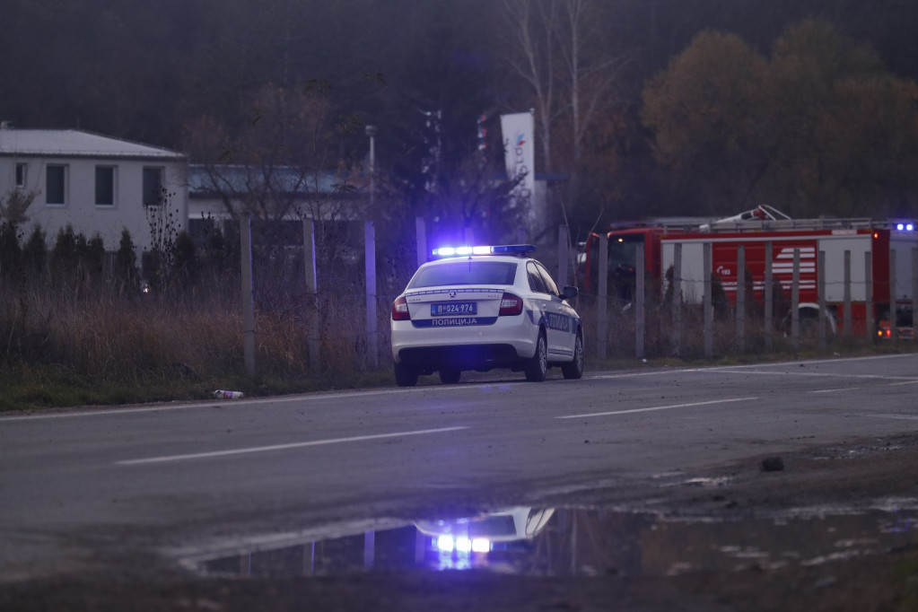 Strahuje se od novih eksplozija: Prilaz fabrici u Leštanima i dalje zabranjen (FOTO)