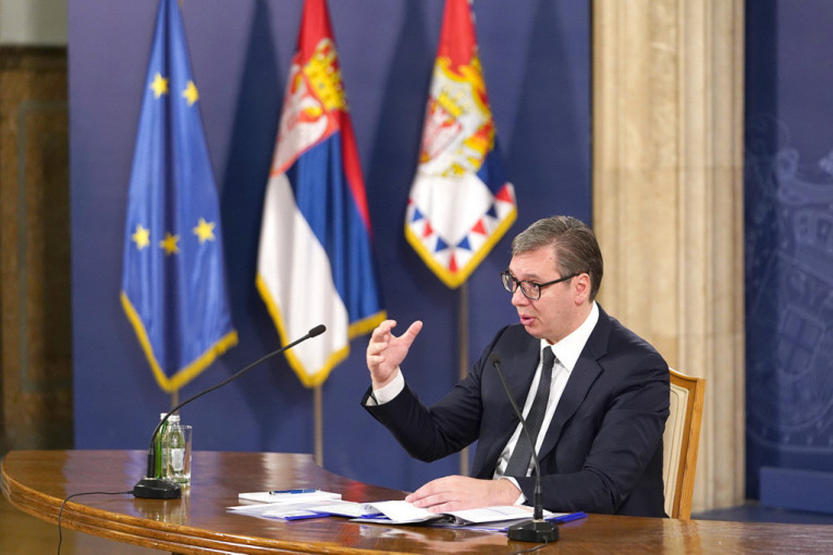 Predsednik Vučić danas se vanredno obraća građanima