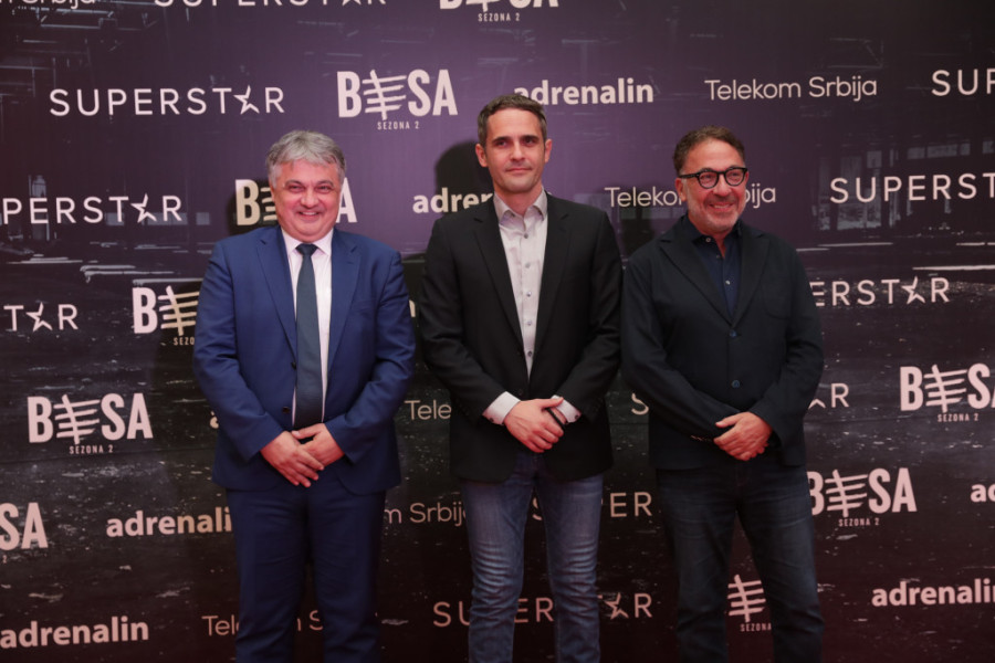 24sedam na glamuroznoj premijeri "Bese": Crvenim tepihom prošetala ekipa serije (VIDEO/FOTO)