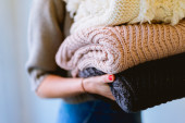 Saveti stručnjaka: Tri jednostavna načina kako da uklonite ustajali miris i osvežite svoje džempere