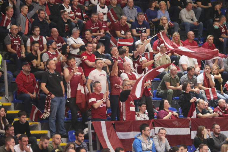 Pešićevi „orlovi“ poleteli ka Mundobasketu! Srbija preživela nestvaran šut Letonaca i u drami odbranila „Pionir“!