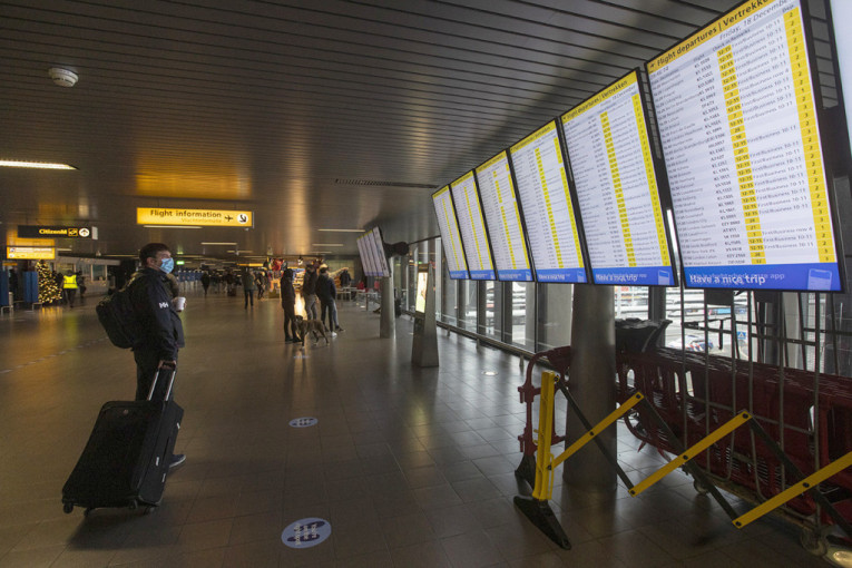 Podigao se čitav aerodrom u Amsterdamu: Drama na terminalu!