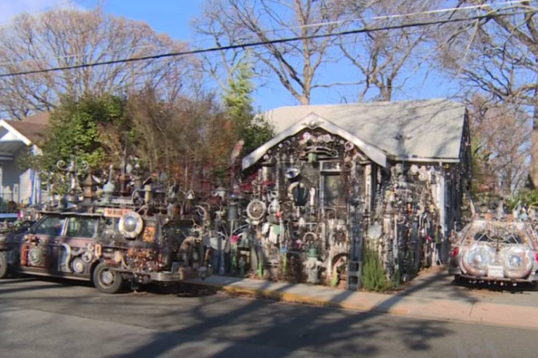 Za nekoga otpad, za nekoga blago: Umetnik Klark Bedford je kuću optočio recikliranim materijalima