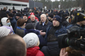 Lukašenko došao na granicu sa Poljskom, pa dao obećanje izbeglicama: "Nećemo se igrati vašim životima"