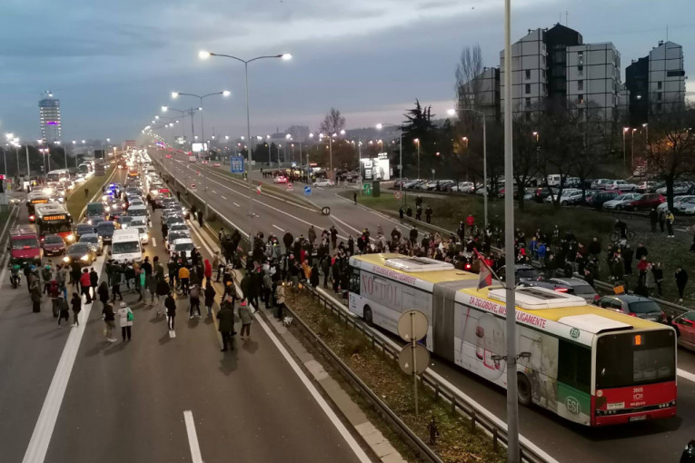 “Ekolozi” koje nikada ranije nije zanimala ekologija: Otkrivamo ko stoji iza lažnih ekoloških protesta