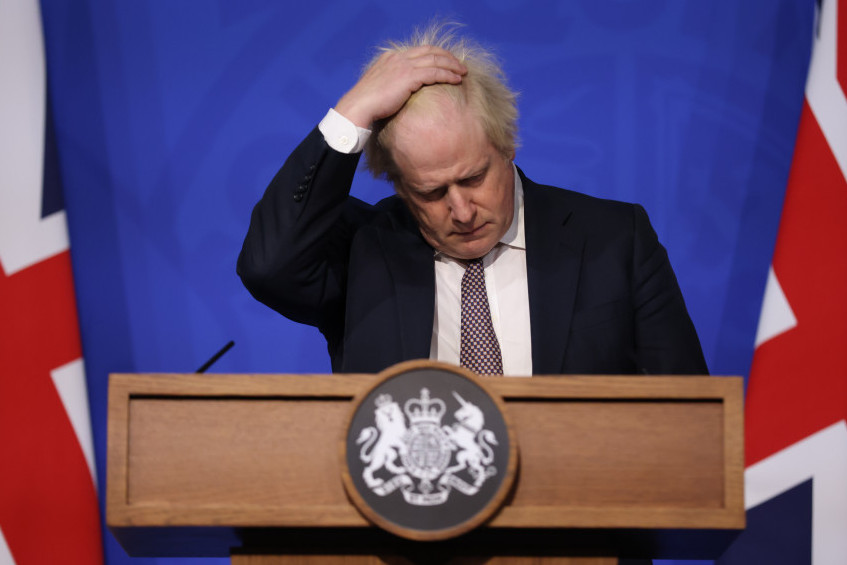 Skandal u Britaniji: U toaletu pored kancelarije premijera Borisa Džonsona nađen kokain