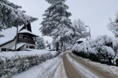 Sneg okovao zapadnu Srbiju! Pokrivač na Zlatiboru 30 centimetara, nema struje u Lučanima i Ivanjici (FOTO/ VIDEO)