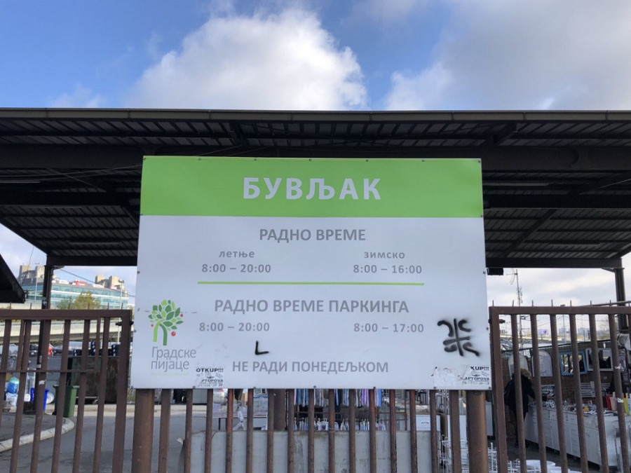 Šoping centar pod "otvorenim nebom": Buvljak kao porodični izlazak vikendom i mesto koje čuva uspomene (FOTO)