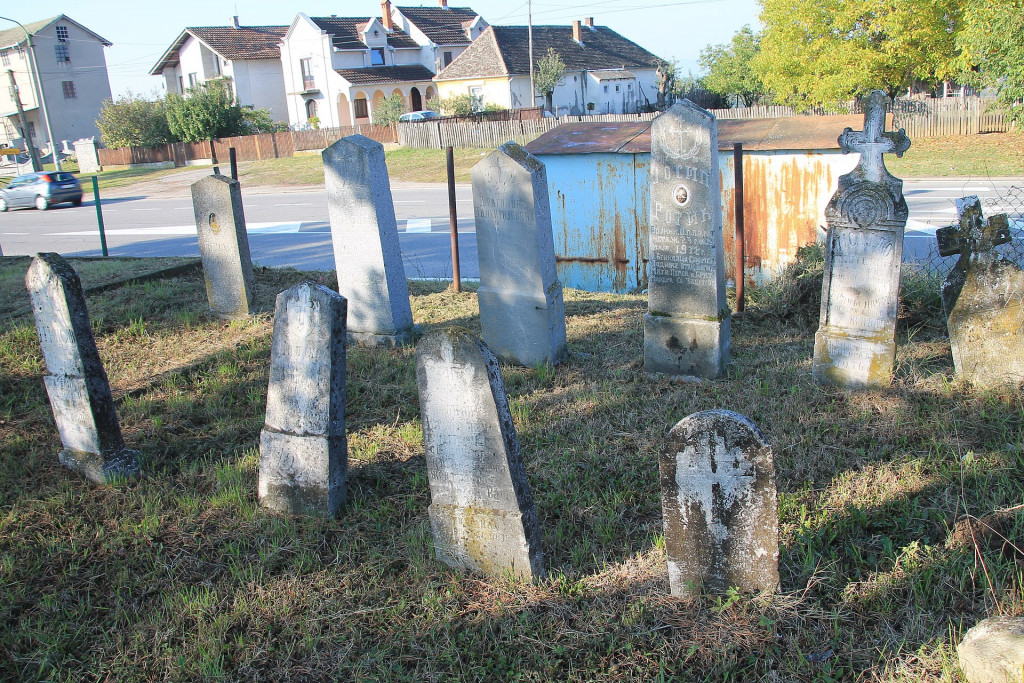 24SEDAM VLADIMIRCI Spomenik 17. puka - mesto gde su sahranjeni srpski junaci iz Prvog svetskog rata