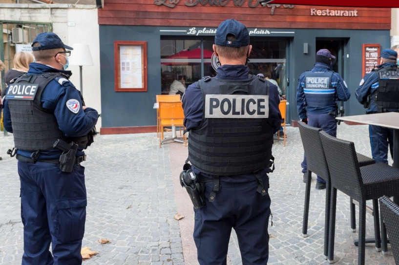 Sprečen božićni napad nožem u Francuskoj: Otkrivena literatura islamske države