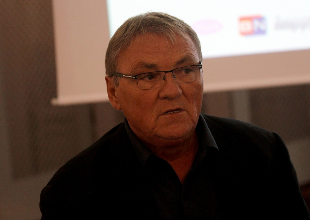 Ko je bio Zoran Kalezić? Pevač iza sebe ostavio vanvremenske hitove, a ovako je obeležio 50 godina karijere!