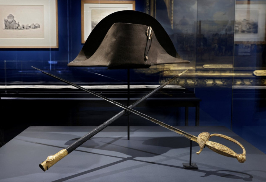 Napoleonov mač na aukciji: Milioni za oružje kojim je izvršen državni udar (FOTO)