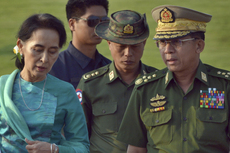 Vladarki Mjanmara preti doživotna robija: Proglašena je krivom za kršenje pravila o kovidu (VIDEO)