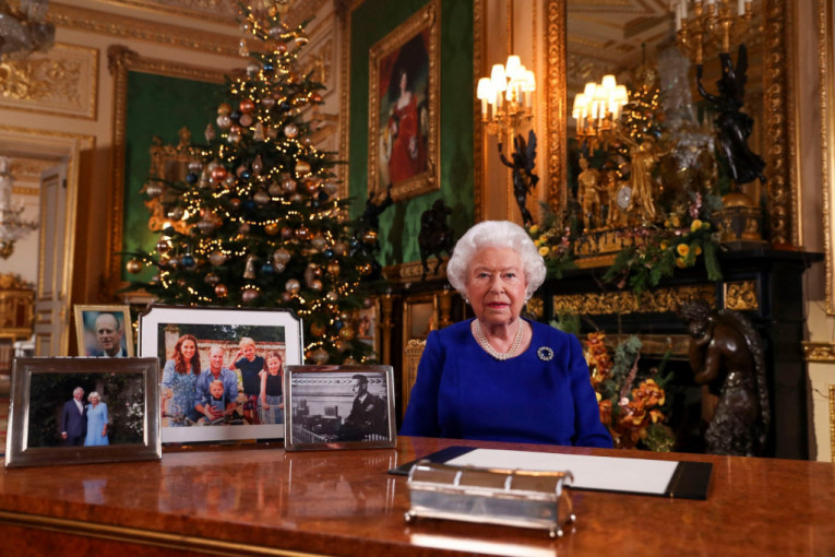 Neće biti sama: Odlučeno ko će provesti Božić s kraljicom Elizabetom II