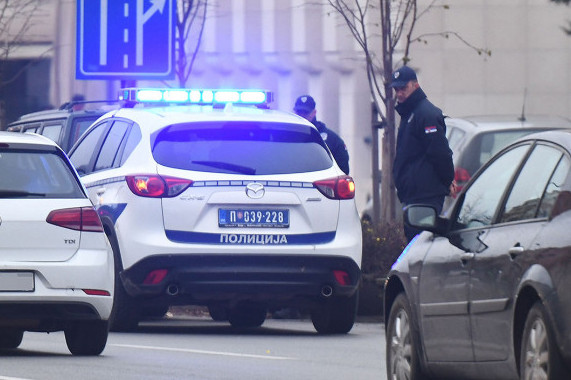 Obilazio školski autobus, pa udario dete: Vozač iz Leskovca uhapšen, dete prebačeno u Niš