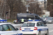 Uleteli u zgradu RTS: Policija privela 40 članova organizacije "Dostojni Srbije"