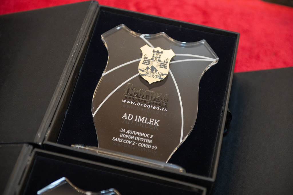 Grad Beograd odlikovao kompaniju "Imlek" za doprinos i izuzetno zalaganje u borbi protiv virusa korona