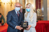 Grad Beograd odlikovao kompaniju "Imlek" za doprinos i izuzetno zalaganje u borbi protiv virusa korona