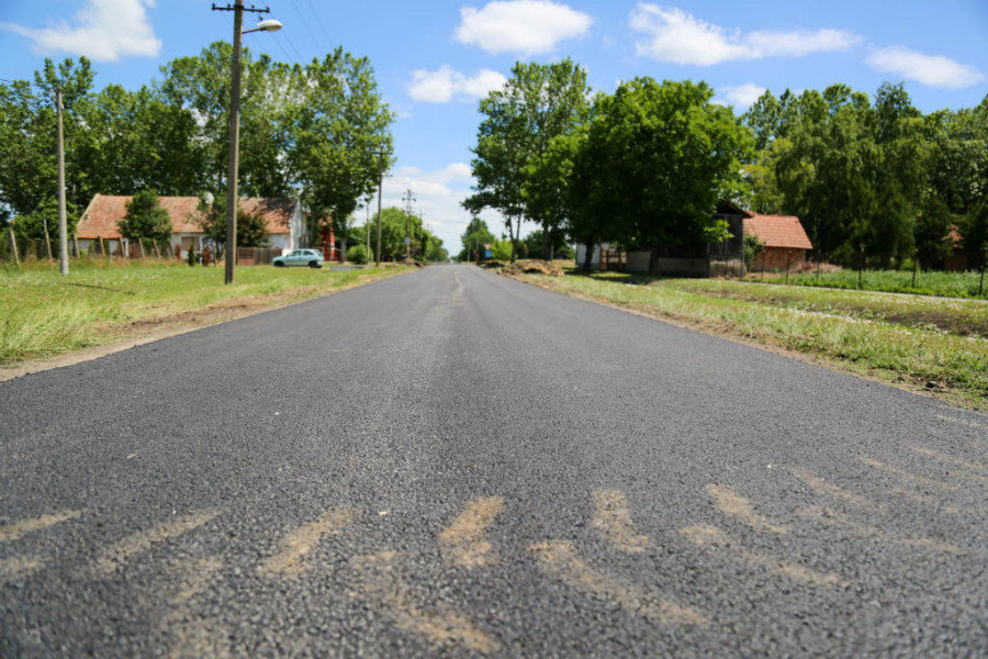 24SEDAM KIKINDA Asfaltiraju se putevi u Ruskom Selu i Banatskoj Topoli