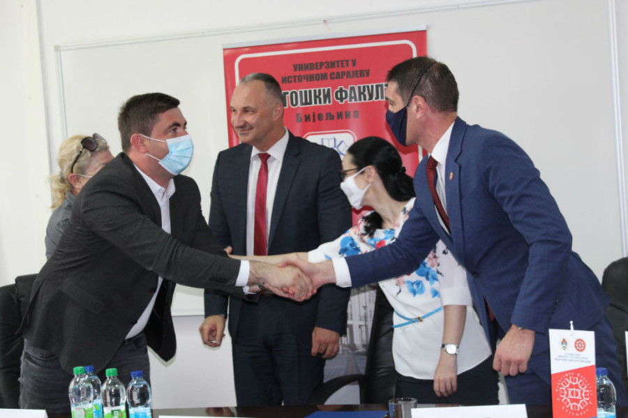 24SEDAM KIKINDA Potpisan sporazum između Bijeljine i Kikinde