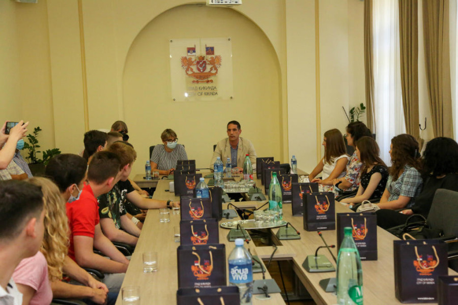 24SEDAM KIKINDA Srednjoškolci proslavili sebe na republičkim takmičenjima - u znanju i sportu