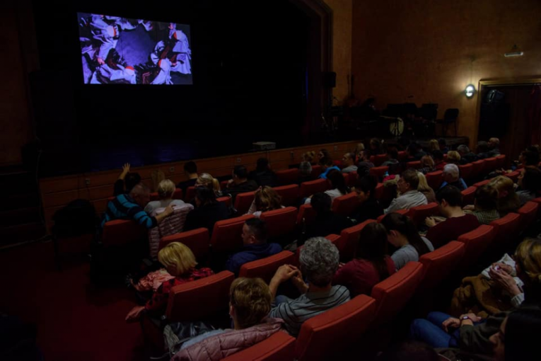 24SEDAM INĐIJA Film Božiji čovek u KC