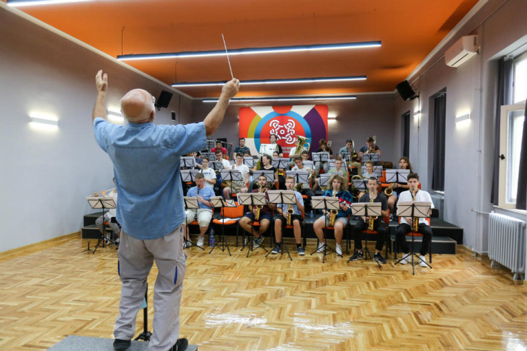 24SEDAM KIKINDA Najveće dostignuće kampa, osnivanje “Omladinskog duvačkog orkestra”