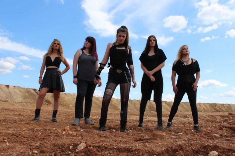 Jedini ženski death metal bend u Srbiji: Bacaju nam gaće na binu, izuvamo kako sviramo! (VIDEO)