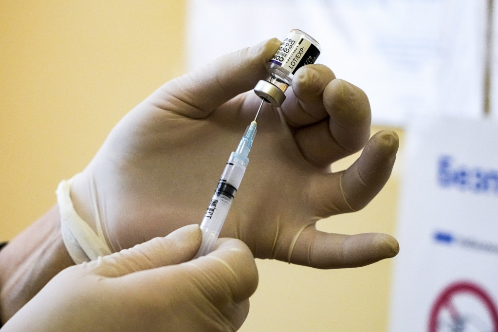 Moderna sprema unapređene varijante vakcine protiv omikrona: Prve doze stižu na jesen