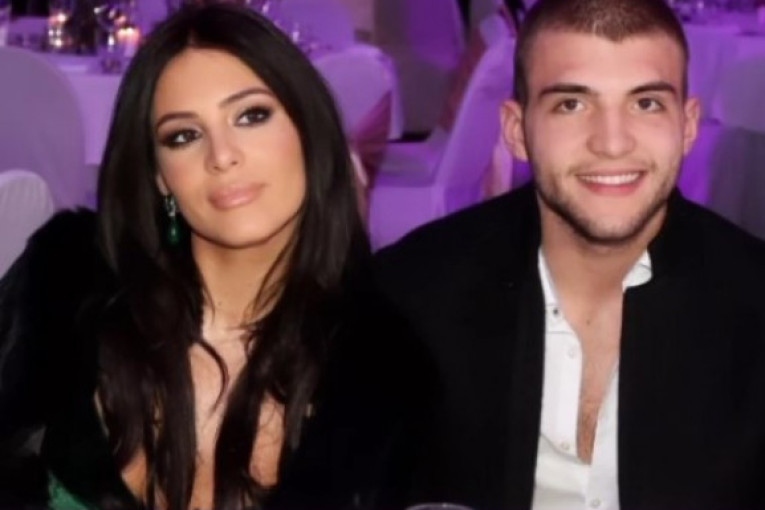 Anastasija kupila džip od 40.000 evra: Evo koga je prvo provozala i šta joj je rekla Ceca