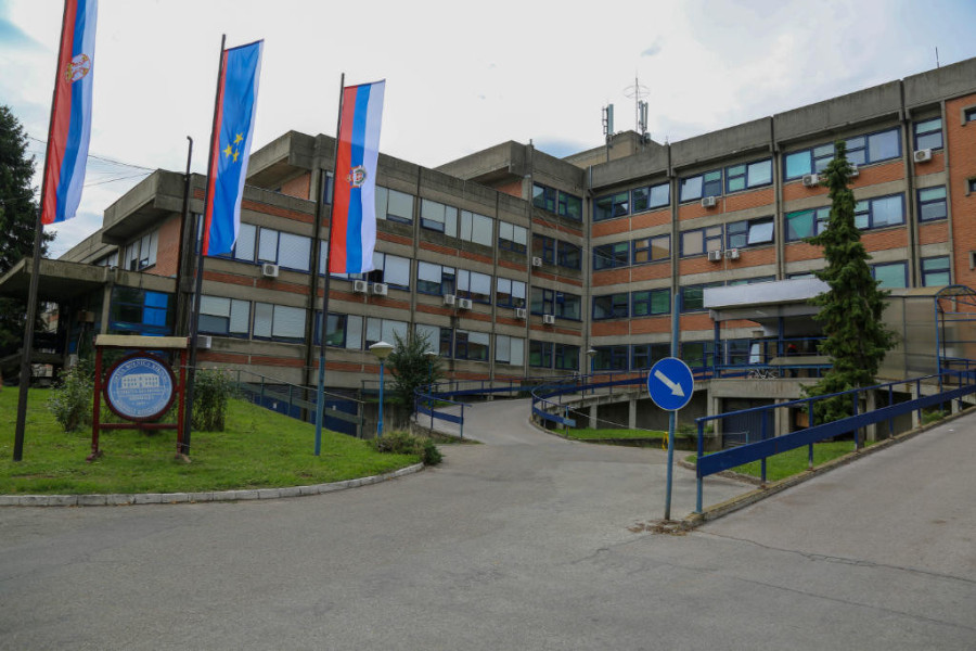 24SEDAM KIKINDA Nova donacija "Mekafora" kikindskoj bolnici - kupili 10 klima uređaja