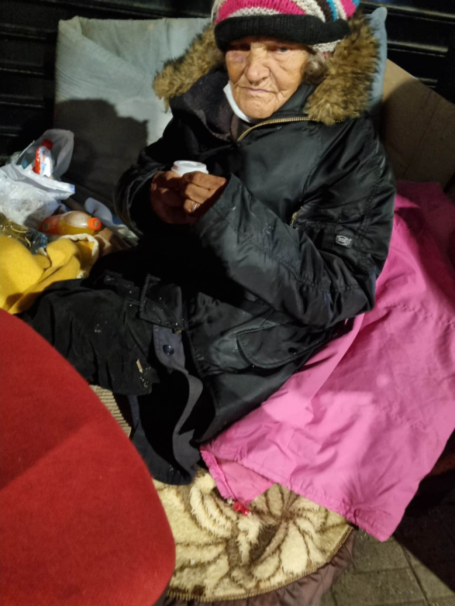 Komšinica bake Stojanke iz 45 bloka tvrdi: Neko je tukao svaki dan! Kada je došla policija već je umirala! Toliko je bila prebijena (VIDEO)