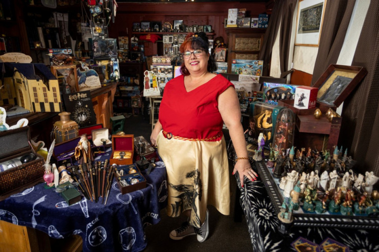 Ona poseduje najveću kolekciju posvećenu Hariju Poteru: Za 12 meseci sakupila više od 6.000 predmeta