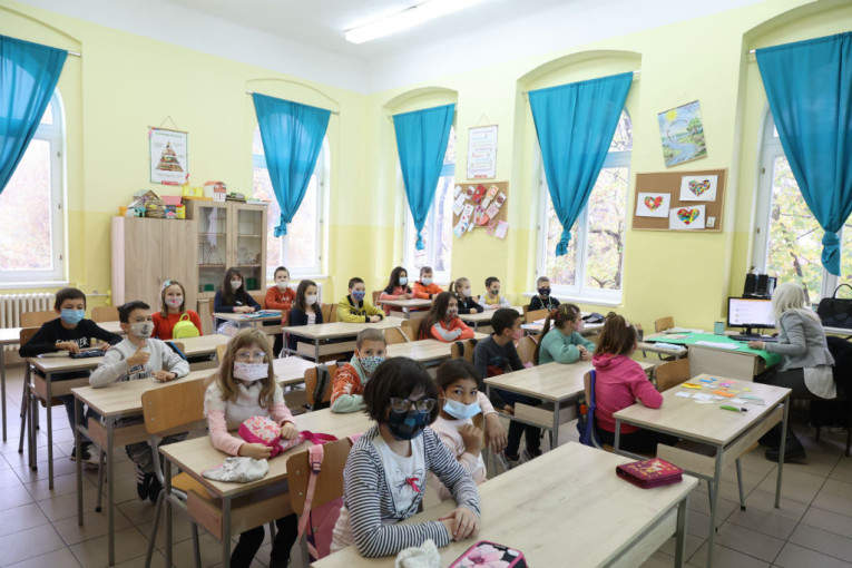 24SEDAM KIKINDA Obeležen dan Osnovne škole "Jovan Popović"