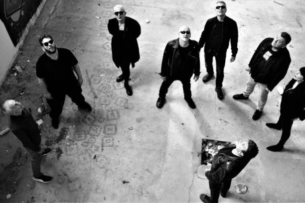 Žestoka svirka za Novu godinu: Deset rok zvezda i alternativnih bendova