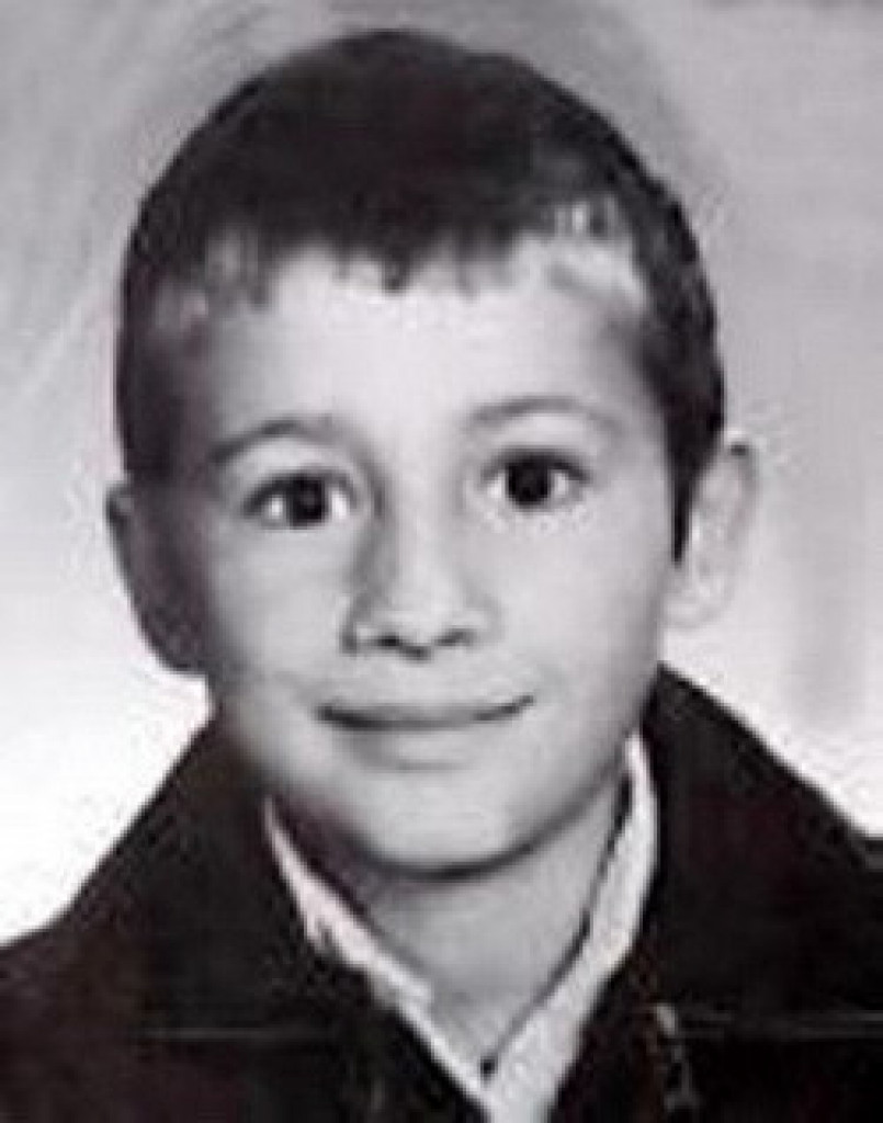 Desankini jauci za malim sinom još uvek odzvanjaju Balkanom: Devet meseci tragam, devet meseci žalim jer ga moja ruka ne pokriva i ne hrani