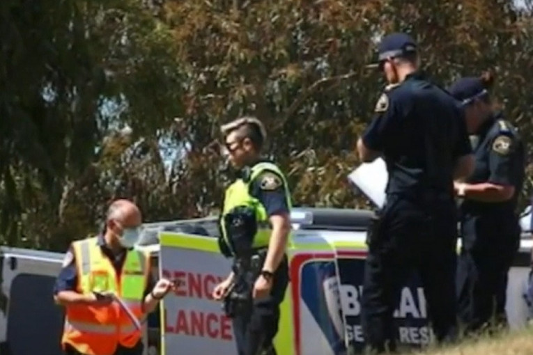 Horor u školi! Vetar oduvao zamak, deca pala sa 10 metara visine! Čak četvoro mrtvih (VIDEO)