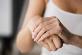 Šta vam ruke govore o zdravlju: Neki simptomi ukazuju na ozbiljne bolesti