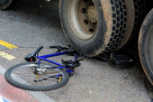 Detalji teške nesreće kod Temerina: Pijani vozač naleteo na muškarca (50) koji je bio na biciklu