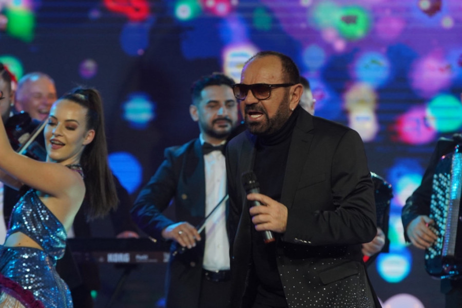 Mile Kitić na snimanje došao sa masnicom na čelu: Malo se popilo! (FOTO)