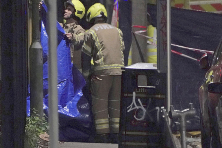 "Ovo je incident koji je sve ostavio skamenjene od tuge": Četvoro dece poginulo u požaru, 60 vatrogasaca se borilo sa stihijom