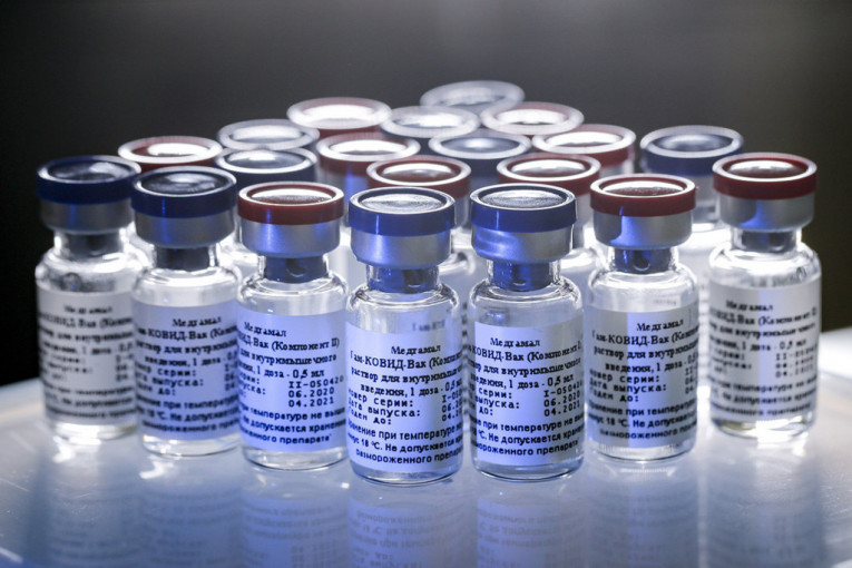 Direktor Fajzera: Godišnja vakcina je bolja od buster doza