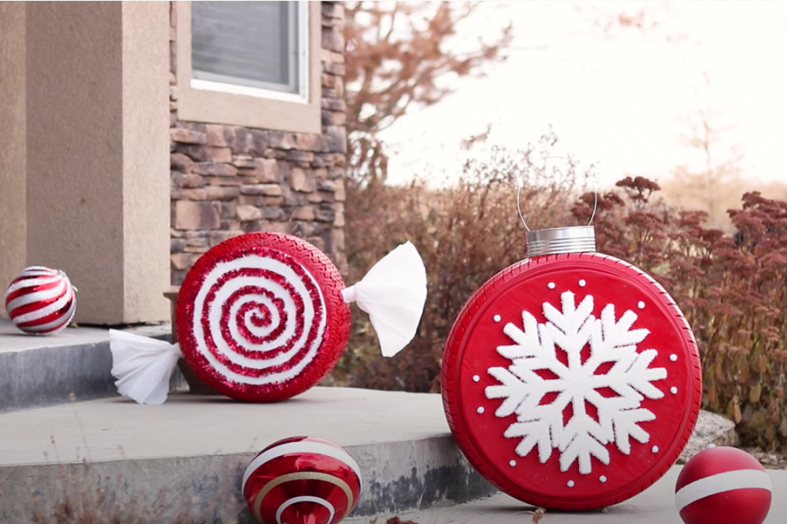 Pretvorite stare gume u novogodišnje ukrase: Izgledaće sjajno u vašem dvorištu ili na terasi (VIDEO)