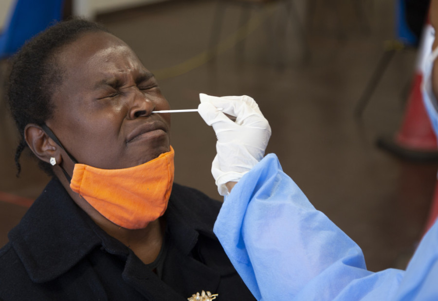 Prognoze nisu tako crne, ali jedan podatak ozbiljno zabrinjava: Šta o omikron soju možemo da naučimo od Južnoafričke Republike?