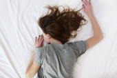 Položaj u kom spavate može biti okidač za seksi snove ili noćne more, a evo koje značenje oni imaju na javi