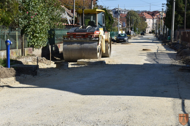 24SEDAM POŽAREVAC Gradonačelnik obišao radove u Dalmatinskoj ulici